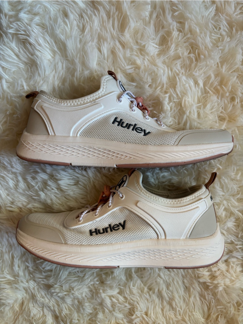 Hurley Castaic Bungee Slip On Sneakers Womens 7.5 Cream Tan